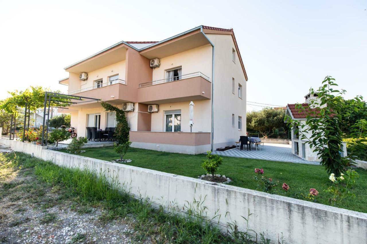 Apartments Kreso Kastela Exterior photo